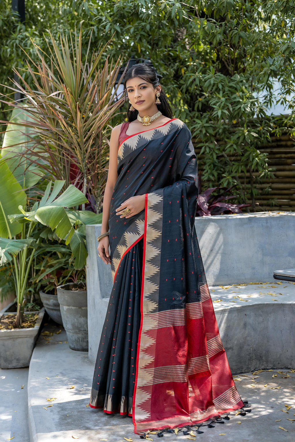 Elisha Pyramid Semi Tussar Silk Saree with Temple Border