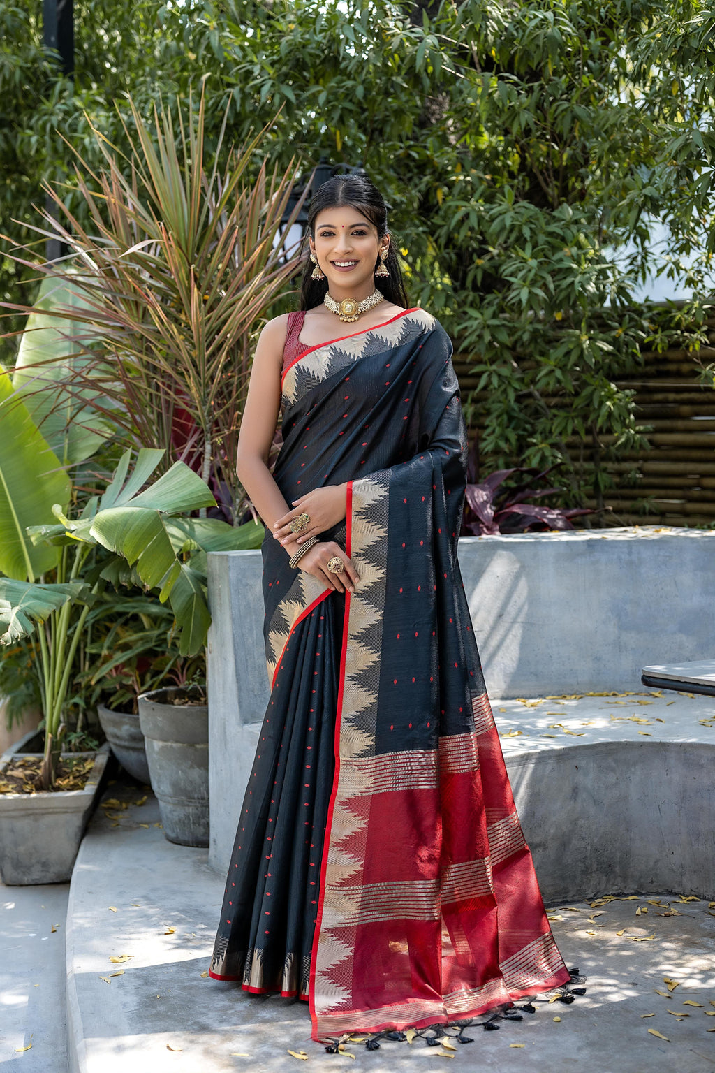Elisha Pyramid Semi Tussar Silk Saree with Temple Border