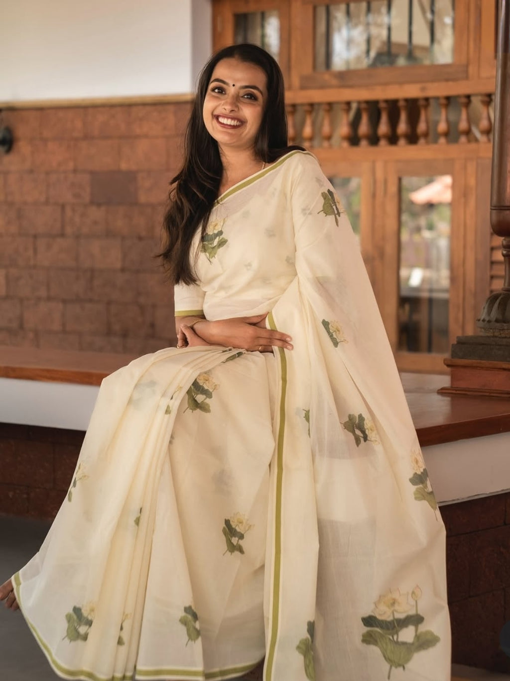 Plain Linen Saree with Digital Print Matching Blouse